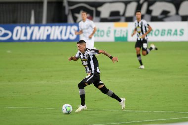 Rio, Brezilya - Şubat 2021: Hugo, Brezilya 'nın Nilton Santos Stadyumu' nda düzenlenen Brezilya Şampiyonası 'nda Botafogo ve Gremio arasında oynanan maçta yer aldı (Engenhao)