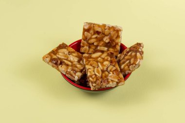 Pe de moleque - Haziran parti sezonunda fıstıkla yapılan tipik Brezilya tatlısı tüketimi