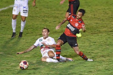 Rio, Brezilya - 17 Nisan 2021: Portekiz - Flamengo maçında Michael oyuncu Luso Brasileiro Stadyumu 'nda Carioca Şampiyonası' nda