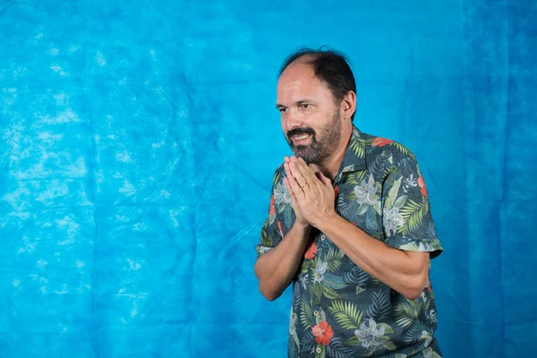 Pessoa Vestida Turista Com Uma Camisa Impressa Expressões Rosto — Fotografia de Stock