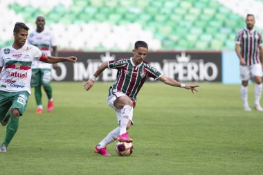 Rio, Brezilya - 9 Mayıs 2021: Gabriel Teixeira, Maracana Stadyumu 'nda Carioca Şampiyonası' nda Fluminense ile Portuguesa arasındaki maçta