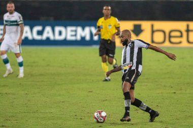 Rio, Brezilya - Haziran 05, 2021: Botafogo ile Coritiba arasındaki maçta Chay oyuncusu Nilton Santos Stadyumu 'nda oynanan Brezilya Şampiyonası' nın 2nci turunda (serie B)