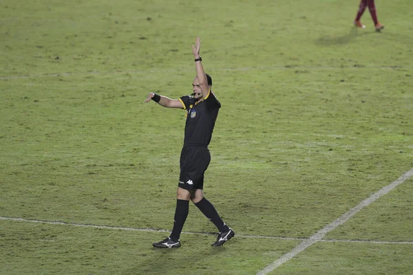 Rio Brasil Junho 2021 Árbitro Salim Fende Chaves Jogo Entre — Fotografia de Stock