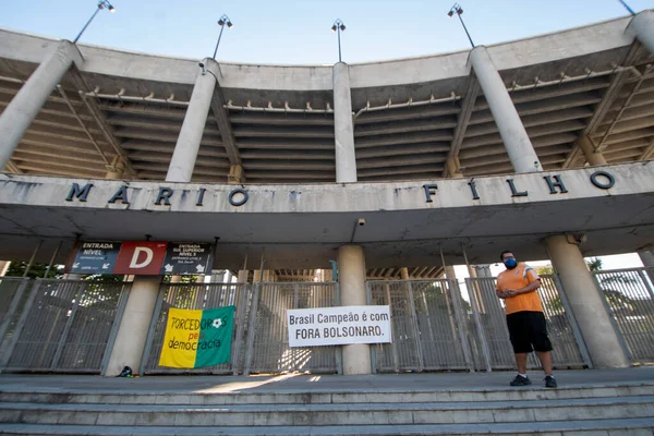 Río Brasil Julio 2021 Partidario Quita Banda Bolsonaro Frente Estadio — Foto de Stock