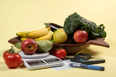 Diyabet Kontrolü - İnsülin Tedavisi İçin Karbonhidrat Sayımı - Diyabet, Konsept ve Sağlık Tarihi