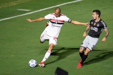 Rio, Brezilya - 4 Ağustos 2021: Sao Januario Stadyumu 'nda oynanan maçta Vasco ile Sao Paulo arasındaki maçta Miranda oyuncusu