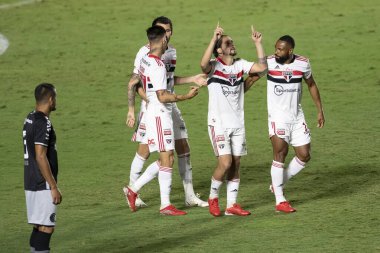 Rio, Brezilya - Ağustos 04, 2021: Benitez oyuncusu Sao Januario Stadyumu 'nda oynanan Brezilya Kupası' nda Vasco ile Sao Paulo arasındaki maçı kutladı