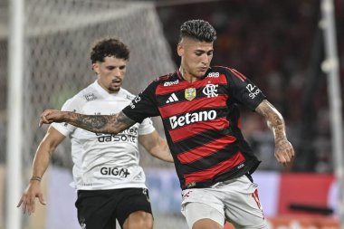 Rio, Brezilya - 03 Aralık 2025: Flamengo x Ceara ile Maracana Stadyumu 'nda oynanan maçta Erick Pulgar oyuncusu