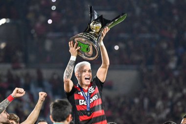 Rio, Brezilya - 3 Aralık 2025: Flamengo şampiyonluk kupasını aldı. Maracana Stadyumu 'nda oynanan maçta Flamengo x Ceara ile Brezilya Şampiyonası' nın 37. turu arasında