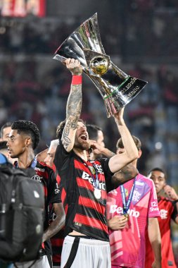 Rio, Brezilya - 3 Aralık 2025: Flamengo şampiyonluk kupasını aldı. Maracana Stadyumu 'nda oynanan maçta Flamengo x Ceara ile Brezilya Şampiyonası' nın 37. turu arasında. Leo Pereira