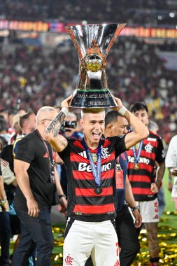 Rio, Brezilya - 3 Aralık 2025: Flamengo şampiyonluk kupasını aldı. Maracana Stadyumu 'nda oynanan maçta Flamengo x Ceara ile Brezilya Şampiyonası' nın 37. turu arasında. Luiz Araujo