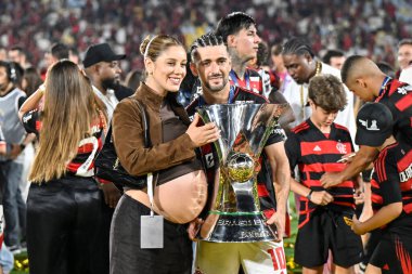 Rio, Brezilya - 3 Aralık 2025: Flamengo şampiyonluk kupasını aldı. Maracana Stadyumu 'nda oynanan maçta Flamengo x Ceara ile Brezilya Şampiyonası' nın 37. turu arasında. De Arraskaeta