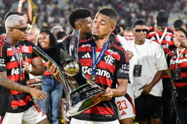 Rio, Brezilya - 3 Aralık 2025: Flamengo şampiyonluk kupasını aldı. Maracana Stadyumu 'nda oynanan maçta Flamengo x Ceara ile Brezilya Şampiyonası' nın 37. turu arasında. Samuel Lino