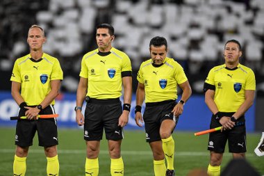 Rio de Janeiro, Brezilya 10 Mart 2026: Nilton Santos Stadyumu 'ndaki CONMEBOL Copa Libertadores maçında Botafogo ve Barcelona SC arasında oynanan maçta hakem