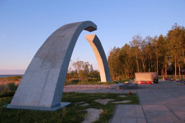 Ladoga Gölü kıyısında 