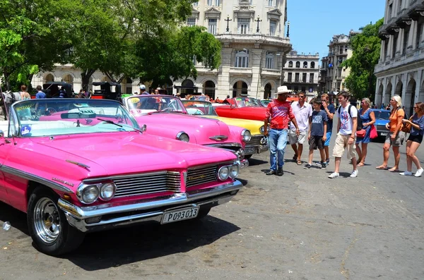 Stará americká auta v Havana Kuba — Stock fotografie