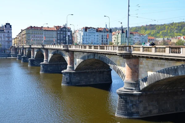 Rio Vltava e ponte Legião, Praga — Fotografia de Stock