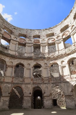 17. yüzyıl dev Krzyztopor, Polonya kale kalıntıları