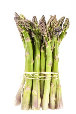 Ayakta beyaz izole yeşil kuşkonmaz sebze demet 