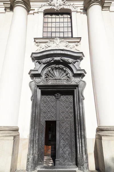 Portal da Igreja em Skalka, Cracóvia, Polônia — Fotografia de Stock