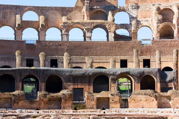 Coliseo Antiguo Anfiteatro Oval Del Siglo Centro Ciudad Roma Italia —  Fotos de Stock