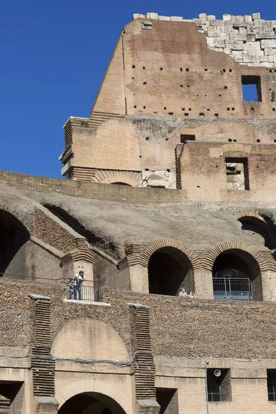 Roma Italia Octubre 2020 Coliseo Antiguo Anfiteatro Oval Del Siglo —  Fotos de Stock