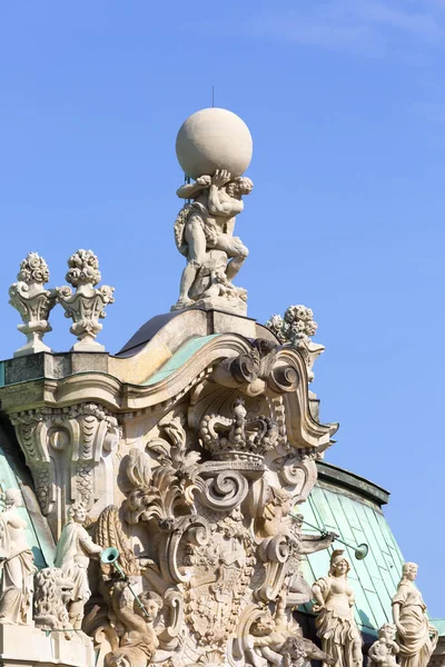 Dresden Alemanha Setembro 2020 Palácio Barroco Zwinger Século Xviii Brasão — Fotografia de Stock