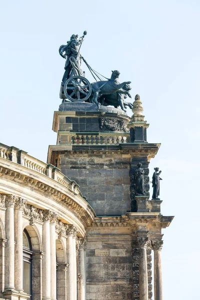 Dresden Németország Szeptember 2020 Semperoper Híres Operaház Épület Található Színház — Stock Fotó