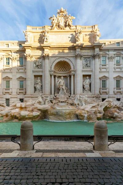 意大利罗马 2020年10月9日 意大利建筑师Nicola Salvi设计的18世纪喷泉 是世界上最有名的喷泉之一 — 图库照片