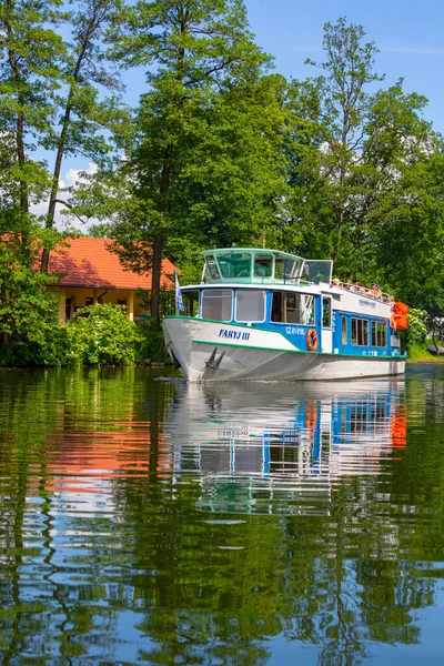 Masurie Pologne Juin 2020 Bateau Croisière Quittant Écluse Navigation Maritime — Photo