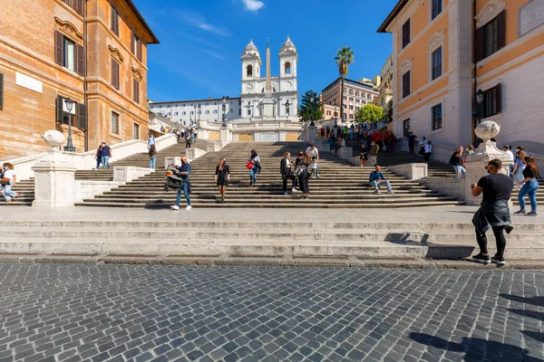 意大利罗马 2020年10月10日 西班牙在西班牙斯帕格纳广场和复兴教堂的台阶 — 图库照片