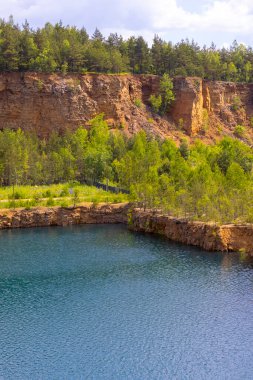 Grodek su deposu, Polonya Maldivleri, Jaworzno, Polonya adında meşhur bir maden ocağı olan dolomit madenini kapattı.