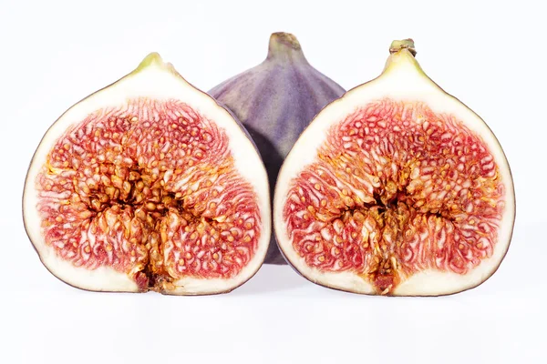 Některé ovoce čerstvé fíky izolovaných na bílém pozadí — Stock fotografie