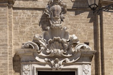 Bari, İtalya, Apulia - 23 Mayıs 2024: İsa 'nın Kutsal İsminin Kilisesi Dekoratif Cephesi (Chiesa del Santissimo Nome di Gesu)