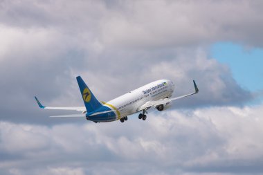 Ukrayna Uluslararası Havayolları Boeing 737