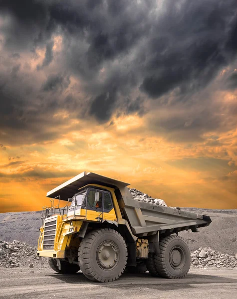 Autocarro minerario pesante — Foto Stock