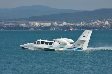 Beriev olmak-103 amfibik uçak