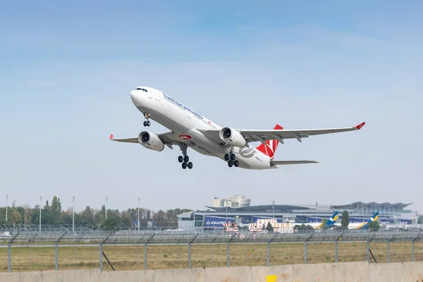 Boryspil Ucrania Septiembre 2020 Turkish Airlines Airbus A330 300 Despega — Foto de Stock