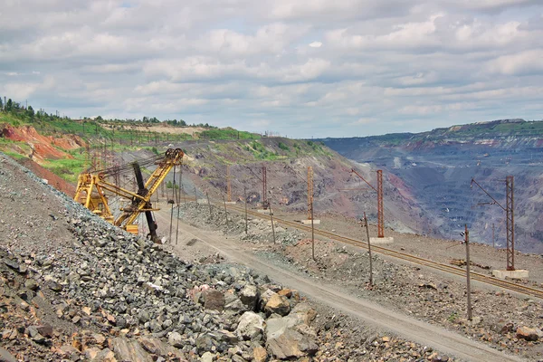 Minería de hierro a cielo abierto — Foto de Stock