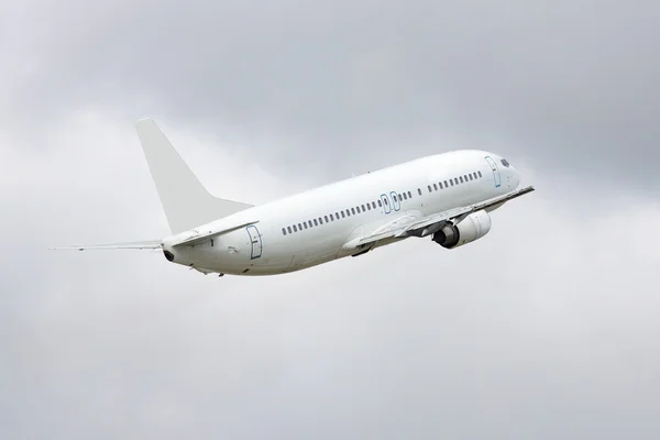 Passenger jet — Stock Photo, Image