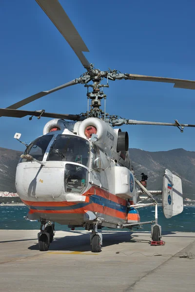 Спасательный вертолет Ка-32ПС — стоковое фото
