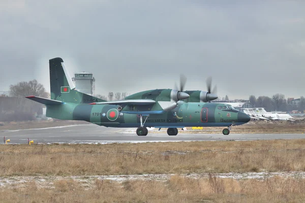 Antonov An-32 — Photo