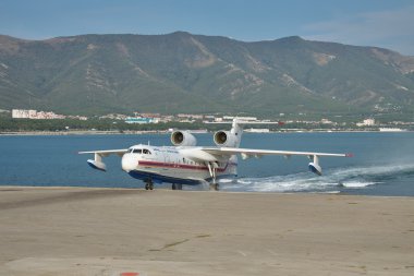 Beriev olmak-200 deniz uçağı