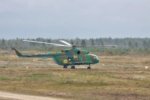 Army transport helicopter Mil Mi-8 — Stock Photo, Image