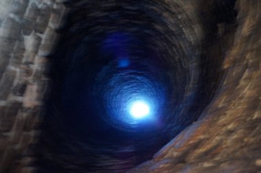 TUNNEL 'İN SONundaki Işık