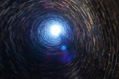 TUNNEL 'İN SONundaki Işık