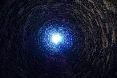 TUNNEL 'İN SONundaki Işık