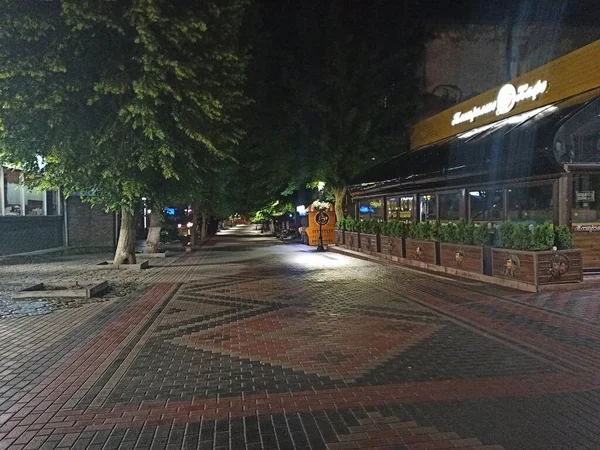 Şehir Caddesinin Gece Manzarası — Stok fotoğraf