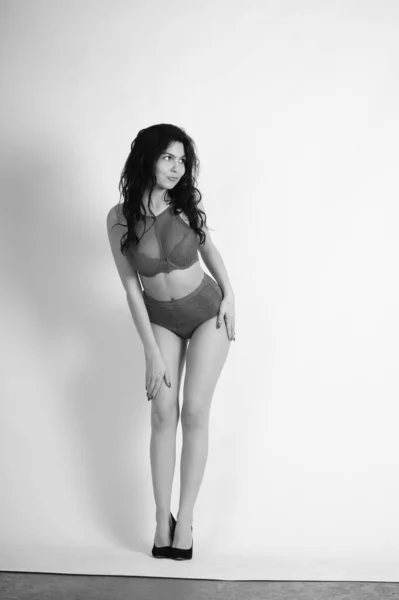 Sexy Beautiful Brunette Woman Lingerie High Heels Posing Studio White — Stockfoto