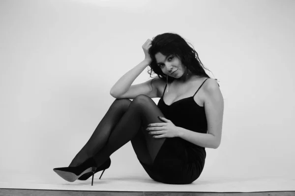 Sexy Beautiful Brunette Woman Little Black Dress Tights High Heels — Stockfoto